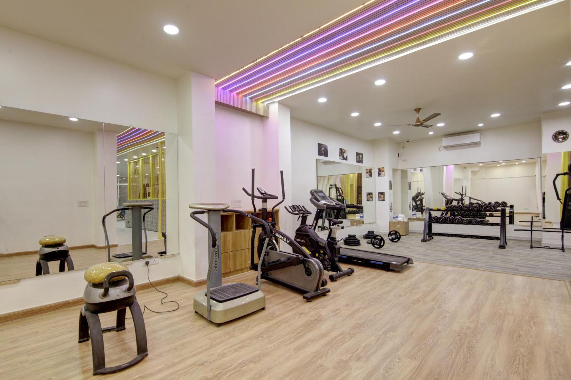 אפרטהוטל גורגאון Anandam Club House מראה חיצוני תמונה